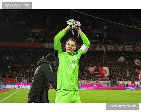 德甲多冠门神：诺伊尔的冠军履历