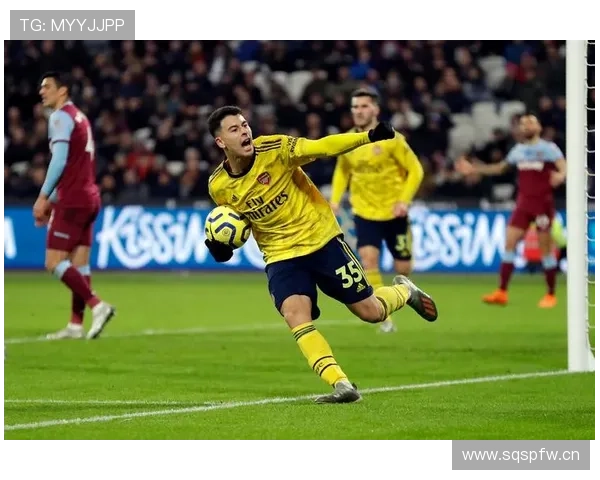 马丁内利对阵英超豪门如何改变比赛走势